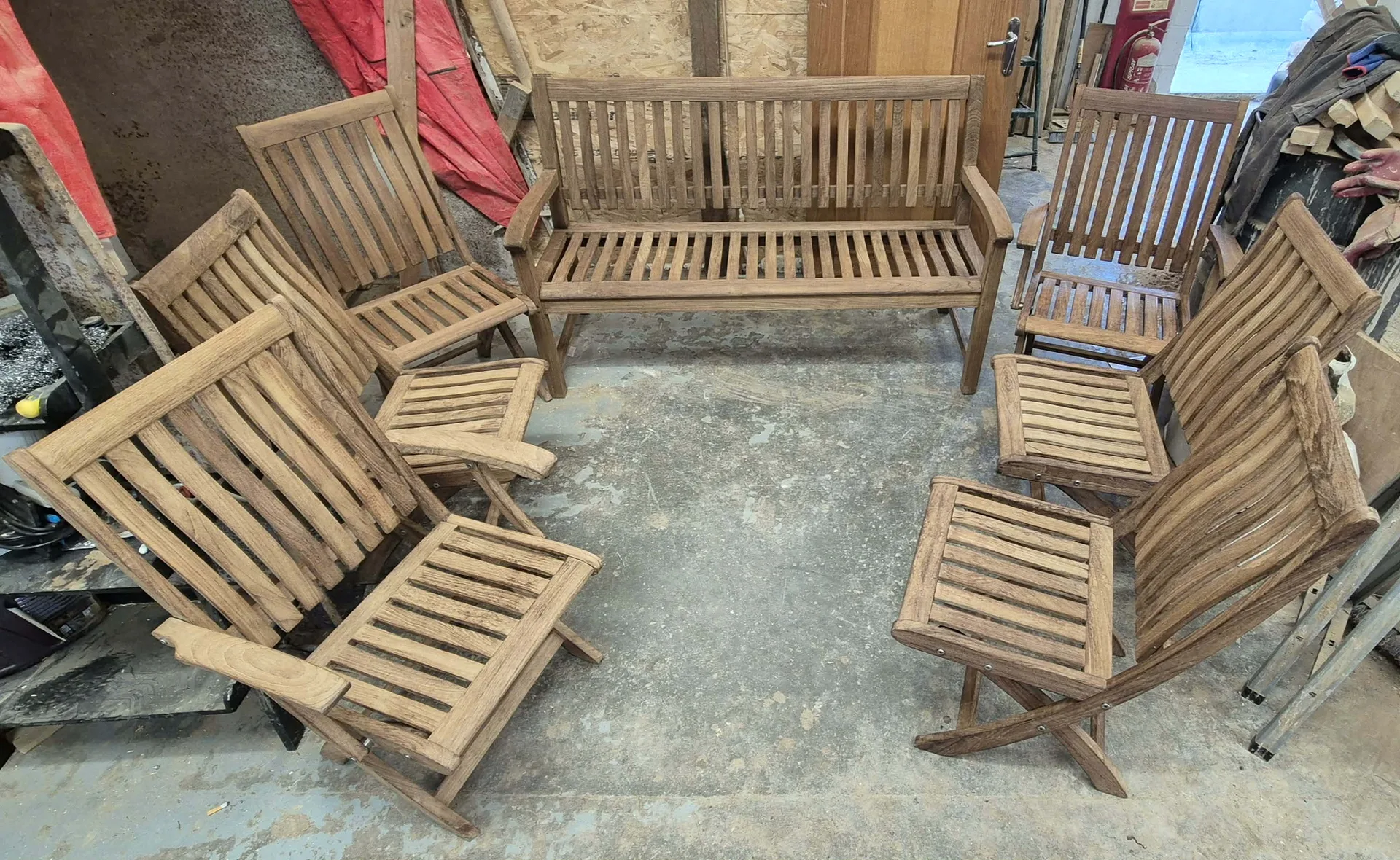 Bench & Outdoor Furniture